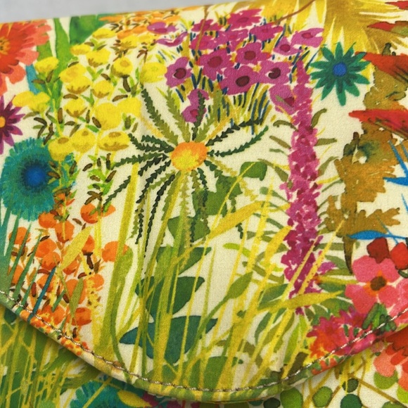 Clutch bag/ crossbody with dust bag - Picture 2 of 8